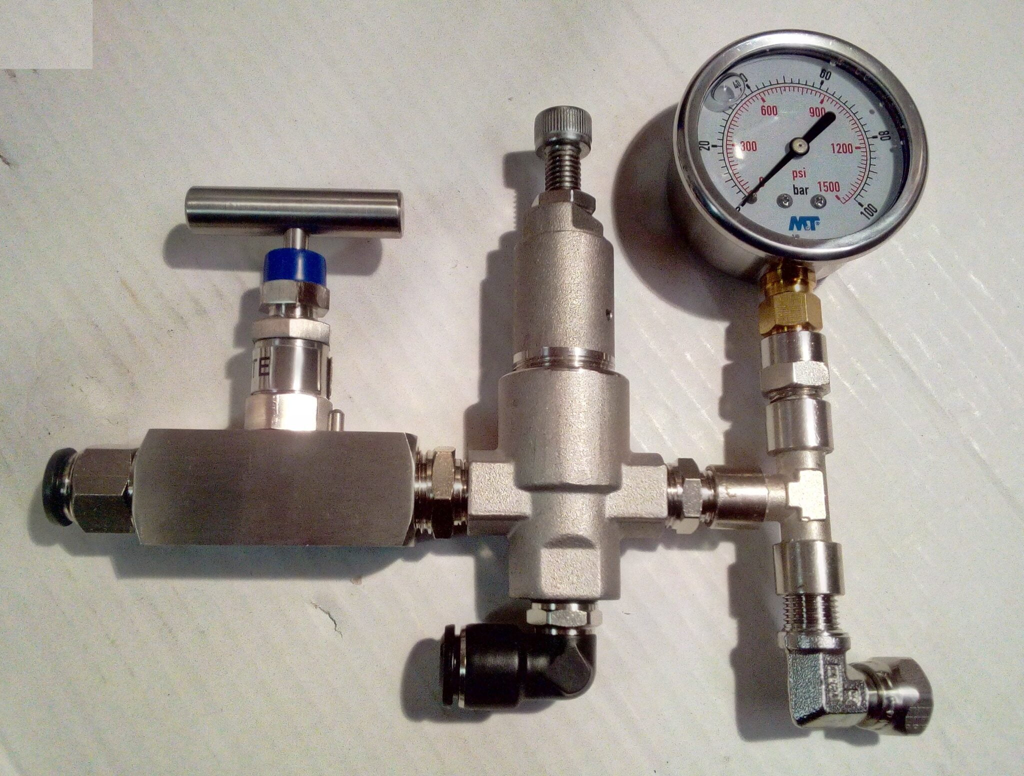 high%20pressure%20regulation%20assembly%20for%20watermaker%20right%20version - High Pressure Regulation Assembly with 63 mm. diam. Gauge