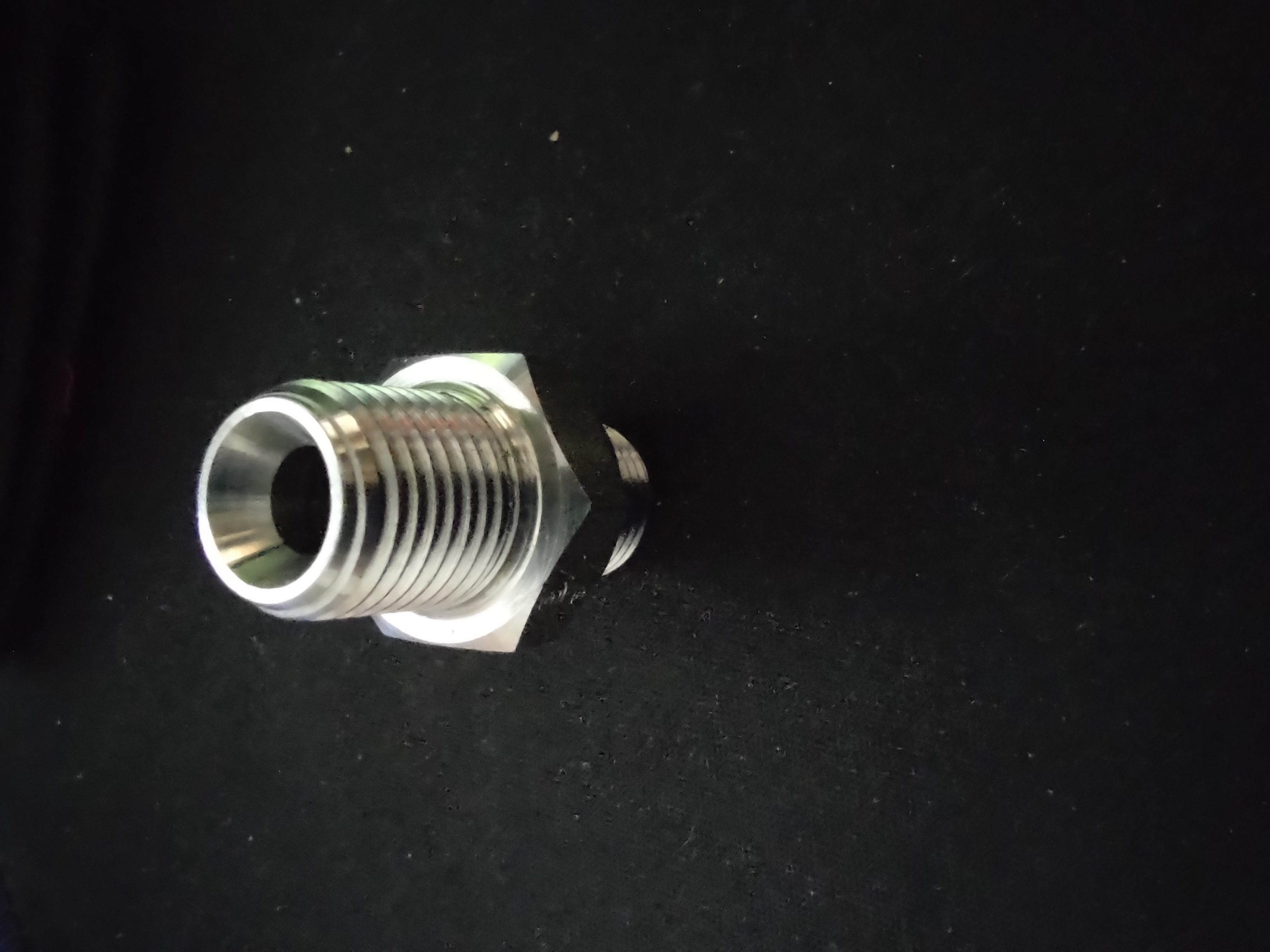 Male Straight Adapter 1/4" - NPT Side View