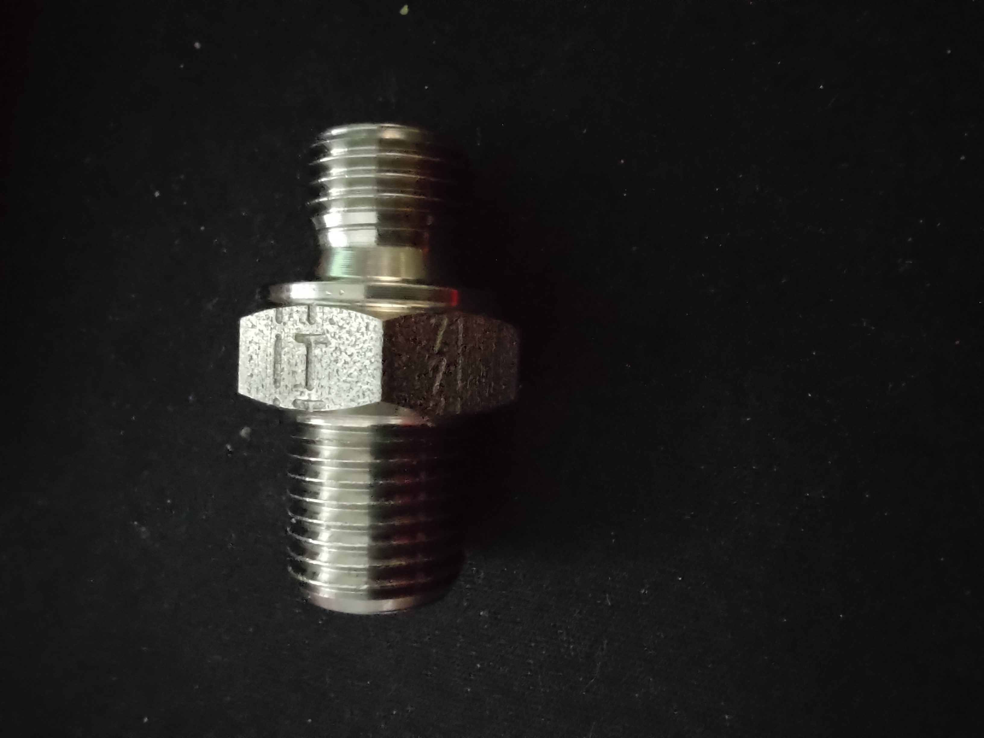 Male Straight Adapter 1/4" Thread BSP Parallel to NPT (60° Cone)