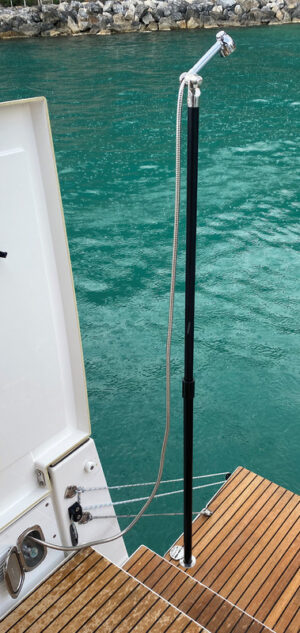 Alternative view of Rocky shower telescopic carbon rod for outdoor