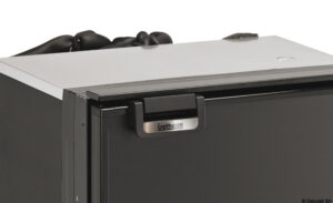 Cruise classic refrigerator total black 100 l