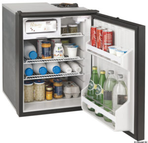 ISOTHERM Cruse Elegance total black refrigerator 85 l